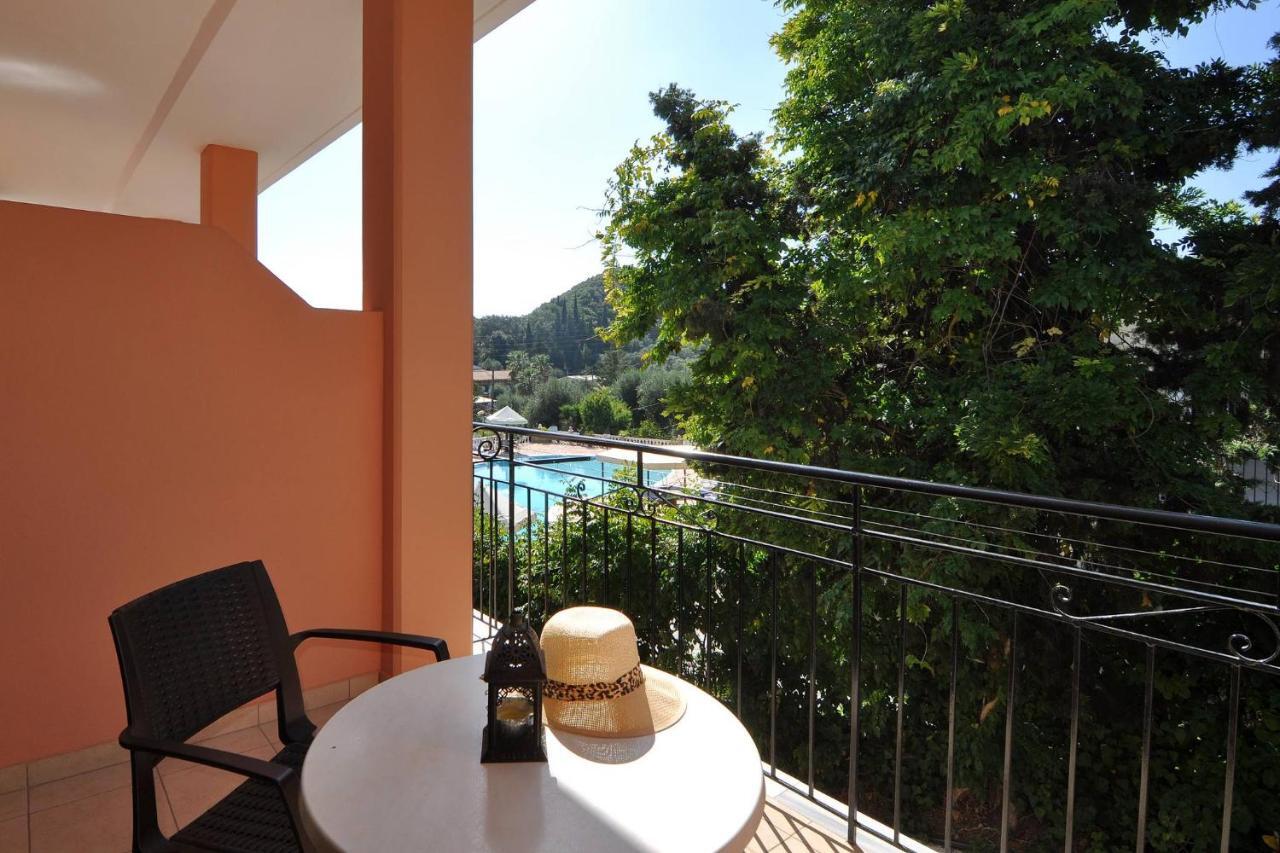 Apartment Marilena And *