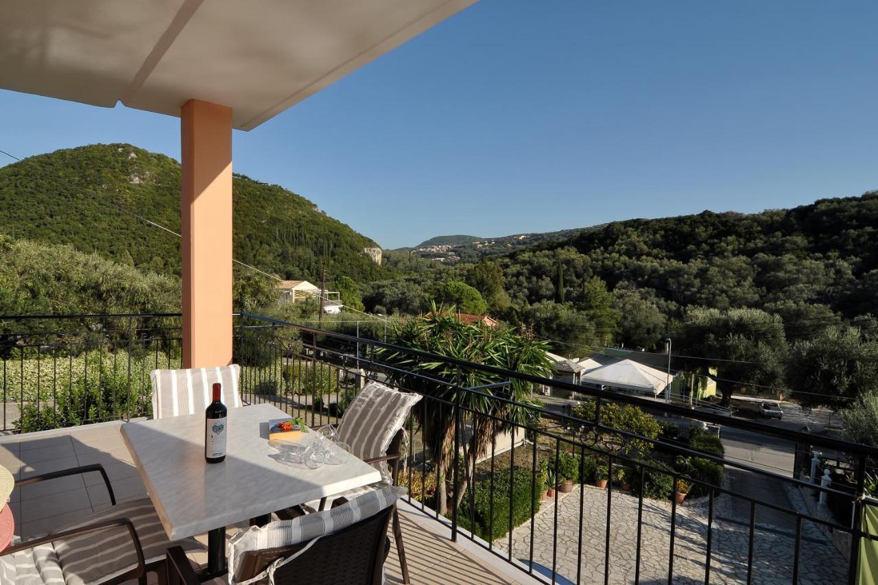 Apartment Marilena And *